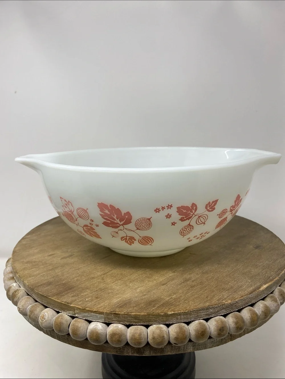 Vintage Pyrex #443 White & Pink Gooseberry Mixing Bowl 2.5 Qt.